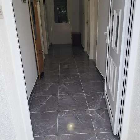 Zaric Apartman