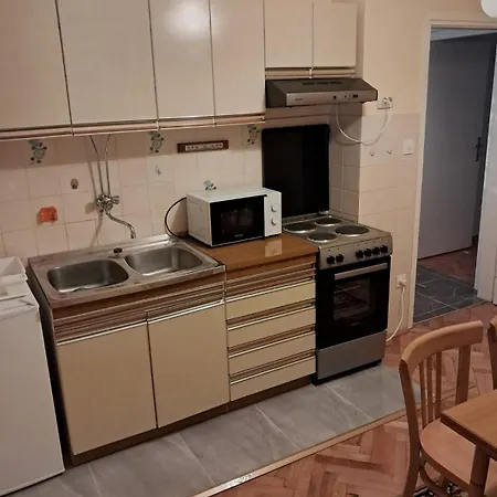 Zaric Apartment *